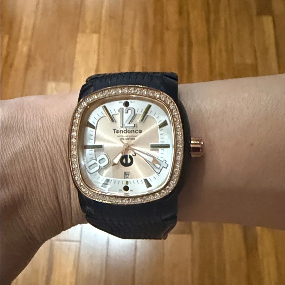 Black and Gold Women's Watch water resistant